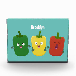 Niedlicher Glockenpfeffer capsicum trio singend Ca Fotoblock