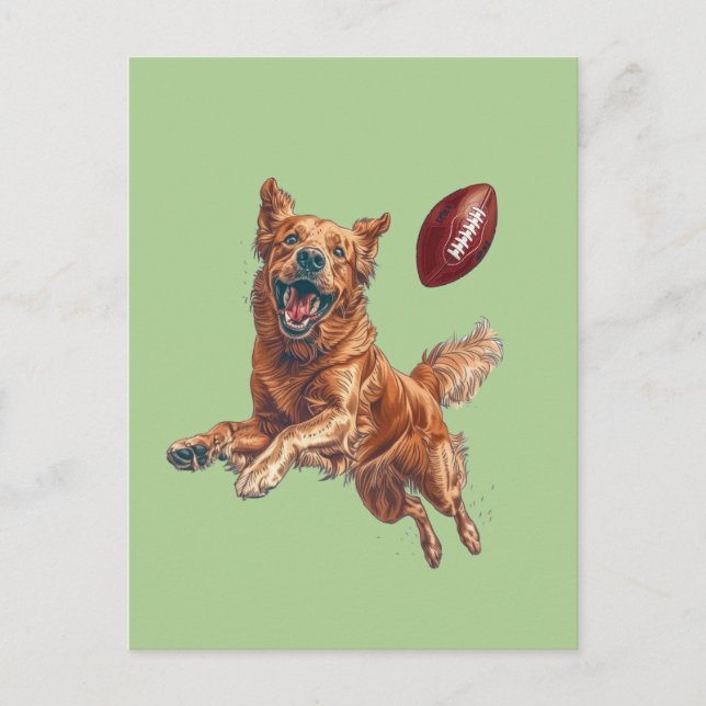 Niedlicher Golden Retriever Hund Fußball spielen Postkarte (Vorderseite)