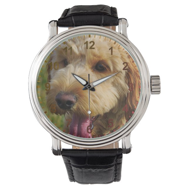 Niedlicher Goldendoodle Hund Armbanduhr (Vorderseite)