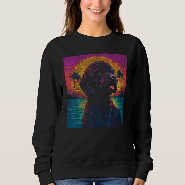 Niedlicher Goldendoodle-Sonnenuntergang Vintager R Sweatshirt (Vorderseite)