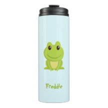 Niedlicher grüner Frosch auf blau