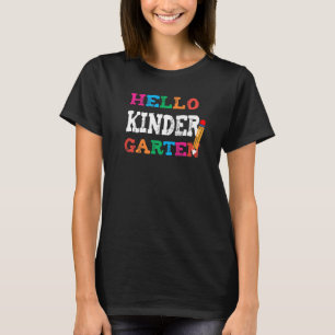 Niedlicher Hallo Erster Kindergartenlehrer zurück T-Shirt