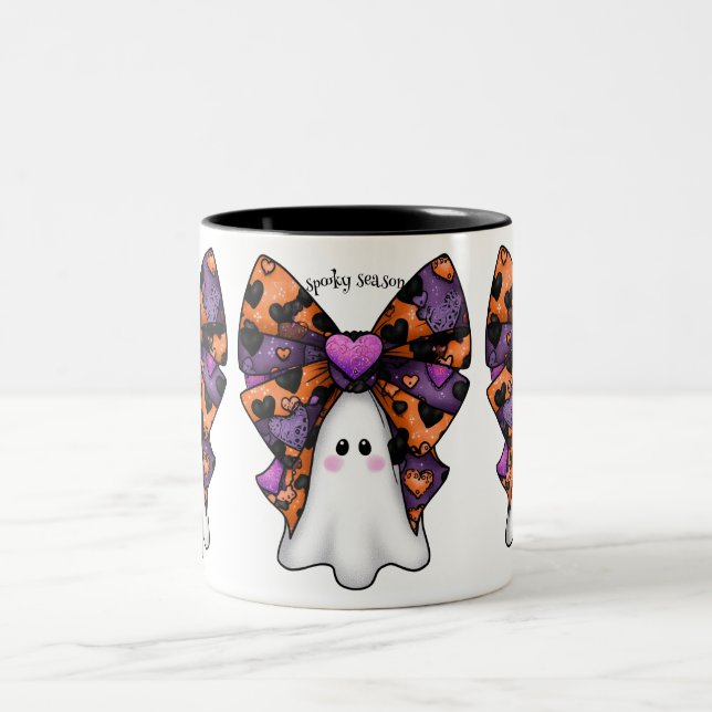 Niedlicher Halloween-Geist mit Big Bow Zweifarbige Tasse (Mittel)