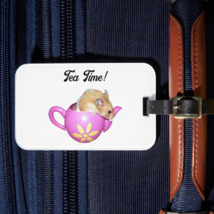 Niedlicher Hamster in rosa Teekanne mit Daisy-Foto Gepäckanhänger