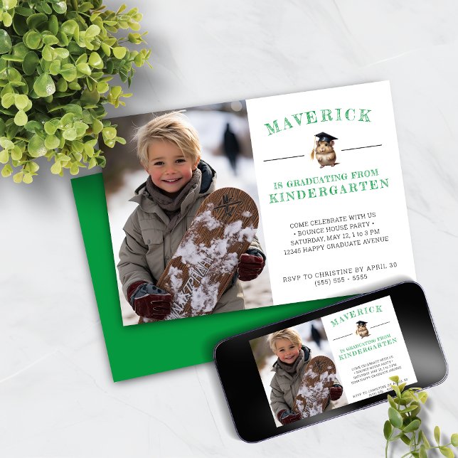 Niedlicher Hamster Kindergarten Abschluss (grün) Einladung (Von Creator hochgeladen)