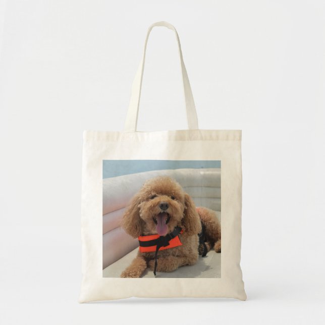 Niedlicher Happy Cockapoo Hund auf dem Boot lächel Tragetasche (Vorne)