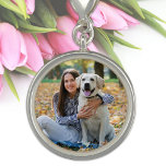 Niedlicher Haustier Hund Lover Personalisiertes Fo Charm<br><div class="desc">Jetzt können Sie Ihren besten Freund mit Ihnen, wo immer Sie mit diesem Hund Haustier Foto Charme gehen. Passen Sie mit Ihrem Lieblings-Foto! Ein Muss für jeden Hundefreund, Hundefreund und alle Liebhaber von Haustieren! COPYRIGHT © 2020 Judy Burrows, Black Dog Art - Alle Rechte vorbehalten. Niedlicher Hund Lover Personalisiertes Foto...</div>