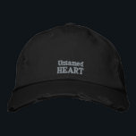 Niedlicher Hippie Ungezähmtes Herzangebot Vintag S Bestickte Baseballkappe<br><div class="desc">Ungezähmtes Heart Hippie Zitat,  personalisiert Vintag rosa bestickt,  rustikale schwarze Baseballkappe. Geschenkidee oder Accessoire zum Geburtstag.</div>