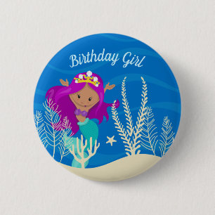 Niedlicher Hispanic Mermaid Birthday Girl Monogram Button