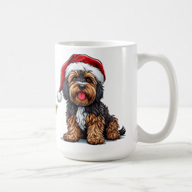 Niedlicher Hund mit einer Weihnachtsmannmütze Kaffeetasse (Rechts)
