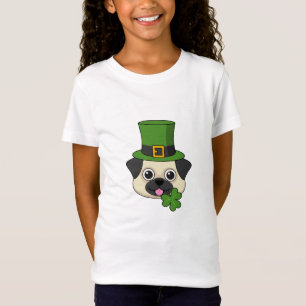Niedlicher Hund mit Green Hat und Kleeblatt St Pat T-Shirt