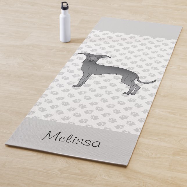 Niedlicher Hund mit Individuelle Name Yogamatte (Beispiel)