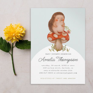 Niedlicher Igel mit Wasserfarbe auf einer Mushroom Einladung