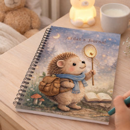 Niedlicher Igel und Glühwürmchen Personalisiertes Notizbuch