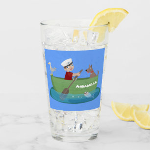 Niedlicher Junge Segelschiff und Hunderuderschiff Glas
