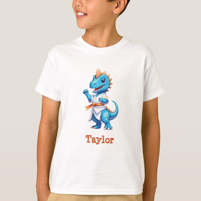 Niedlicher Karate-Dinosaurier T-Shirt (Vorderseite)