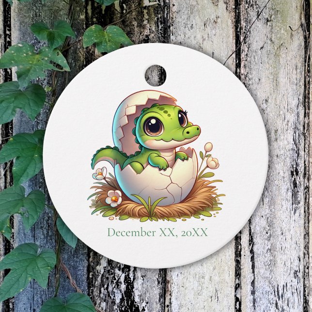 Niedlicher Kawaii Baby Alligator mit Babydusche Geschenkanhänger (Von Creator hochgeladen)