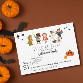 Niedlicher Kindertrick oder Halloween-Party behand Einladung