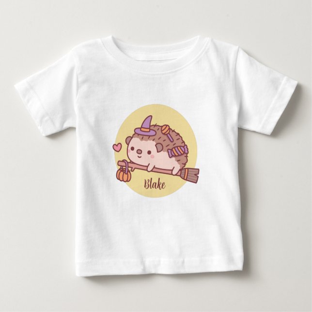 Niedlicher kleiner Igel, der auf einem Zimmer flie Baby T-shirt (Vorderseite)