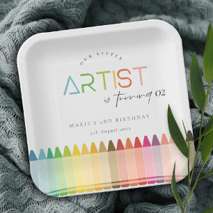 Niedlicher kleiner Künstler Crayon Regenbogen jede Pappteller