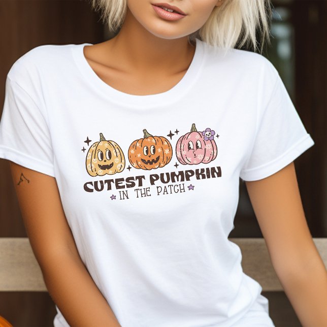 Niedlicher Kürbis im Patch Retro Halloween Tri-Blend Shirt (Von Creator hochgeladen)