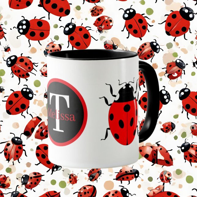 niedlicher Ladybug wird Monogramm hinzugefügt Tasse (Von Creator hochgeladen)