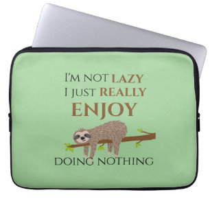 Niedlicher Lazy Sloth, der auf Baumwoll-Funny-Text Laptopschutzhülle