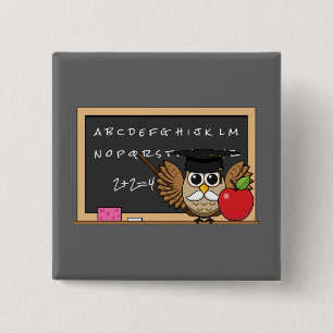 Niedlicher Lehrer mit Apple-Cartoon Button