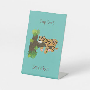 Niedlicher Leopardenschlaf in Cartoon-Abbildung Sockelschild