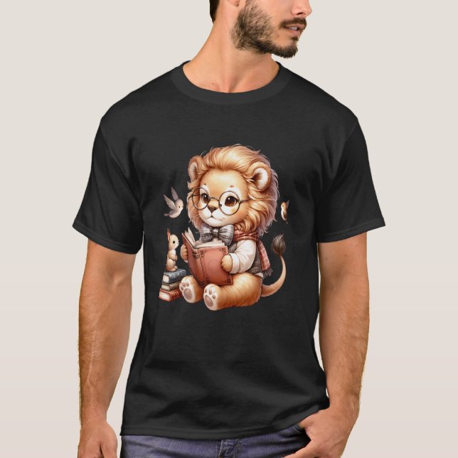 Niedlicher lesender Löwe mit Tierillustration T-Shirt (Vorderseite)