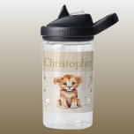 Niedlicher Löwe trägt den Namen mit Sternen Kinder Trinkflasche<br><div class="desc">CamelBak Eddy® Wasserflasche für Kinder. Personalisieren mit einem Namen. Diese Wasserflasche hat einen niedlichen Löwen mit Sternen in den Farben braun und weiß.</div>
