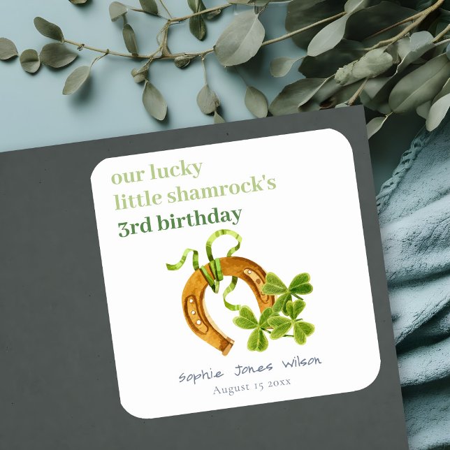 Niedlicher Lucky Kleeblatt St Patrick's Day Kinder Quadratischer Aufkleber (Von Creator hochgeladen)