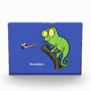 Niedlicher, lustig-grün-fröhlicher Chameleon-Carto Fotoblock