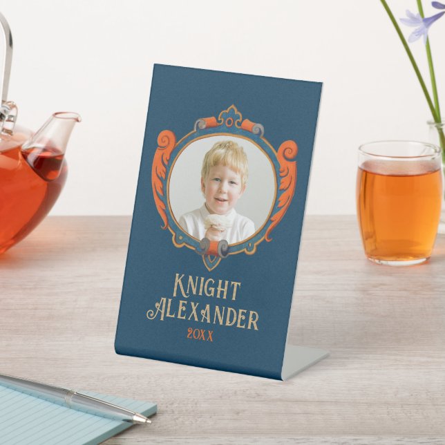 Niedlicher mittelalterlicher Schutzschild - Wappen Sockelschild (In SItu)