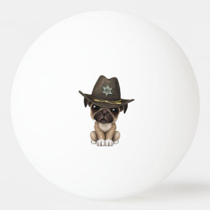 Niedlicher Mops-Welpen-Hundesheriff Tischtennisball