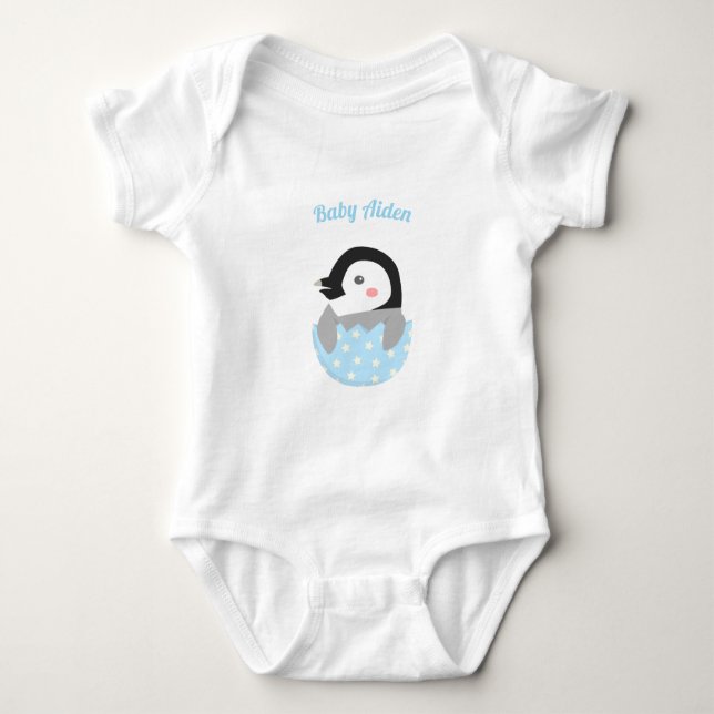 Niedlicher neugeborener Penguin im Ei Baby Strampler (Vorderseite)