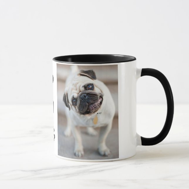Niedlicher neugieriger Mops-Entwurf Tasse (Rechts)