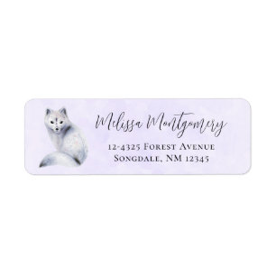 Niedlicher Nordic Fox mit floralen Markierungen