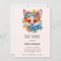 Niedlicher Orangenfuchs mit Blumenkronendusche