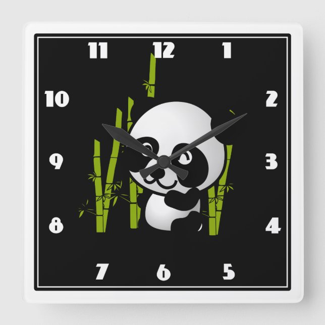 Niedlicher Panda-Bär in einem Bambushain. Quadratische Wanduhr (Vorderseite)