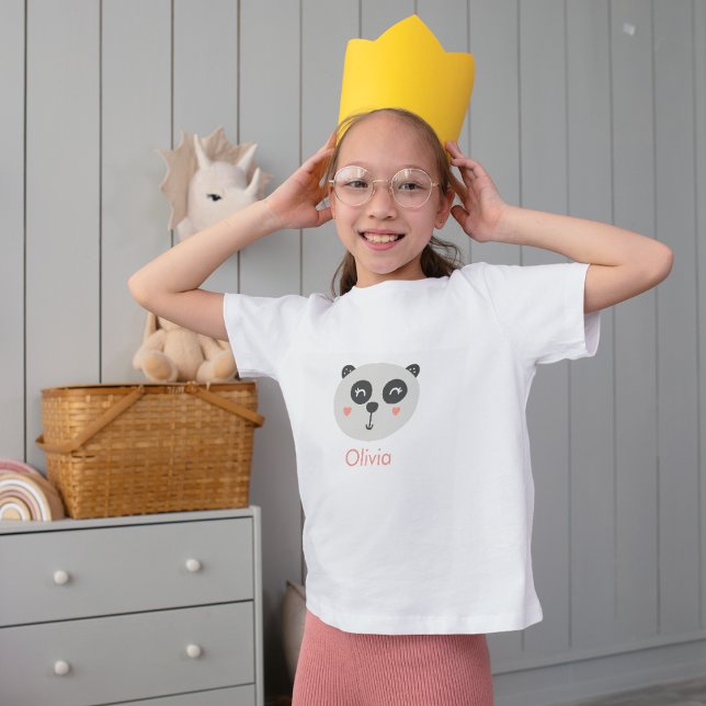 Niedlicher Panda-Bär - Personalisiert T-Shirt (Von Creator hochgeladen)