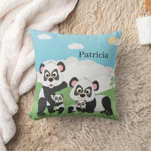 niedlicher Panda-Bär verleiht dem Ganzen seinen Na Kissen