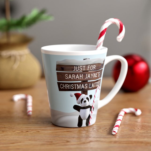 Niedlicher Panda Bear Weihnachtskaffee Latte Tasse (For peppermint lattes and gingerbread ones too. Just add your name to this festive panda latte mug)