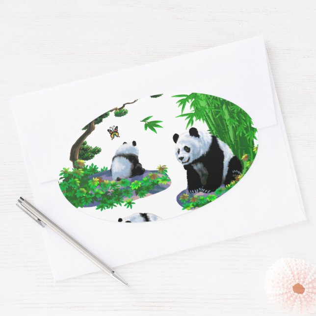 niedlicher Panda-Cartoon Ovaler Aufkleber (Umschlag)