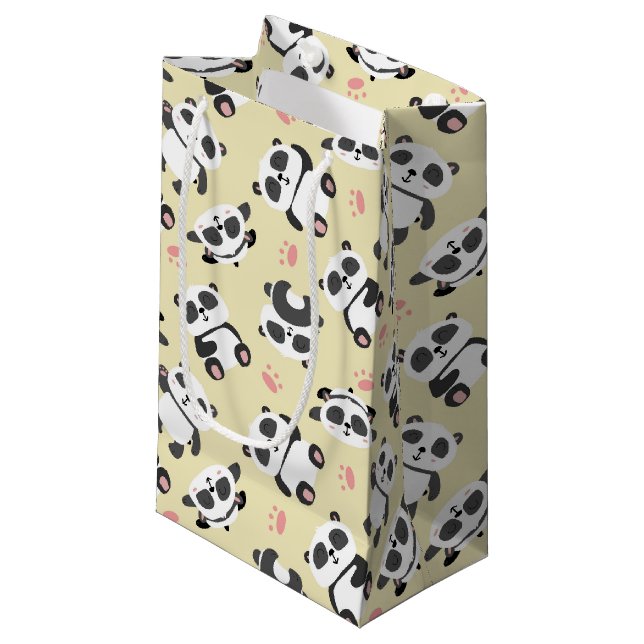 Niedlicher Panda-Pandabarbe Kleine Geschenktüte (Vorderseite Schrägansicht)