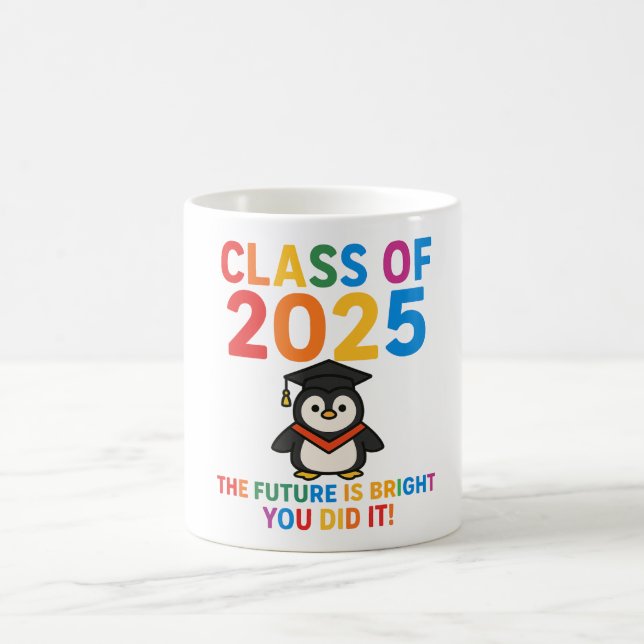 Niedlicher Penguin-Abschluss 2025 Kaffeetasse (Mittel)