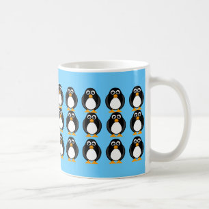 Niedlicher Penguin-Eulen-Cartoon-blaue und weiße Tasse