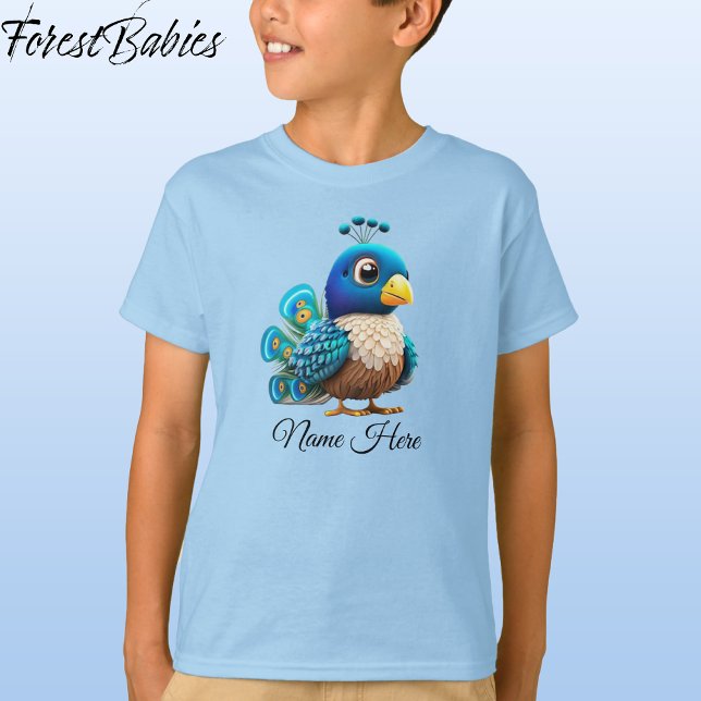 Niedlicher Pfauenvogel-Cartoon für das Pfauengebir T-Shirt (Peacock, Blue Customizable ForestBabies T-shirt - Front)