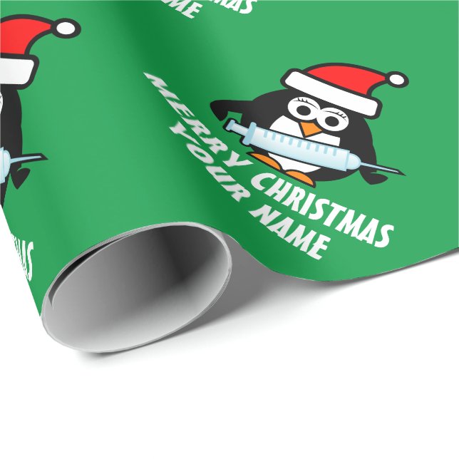 Niedlicher Pinguin der Santa Krankenschwester mit  Geschenkpapier (Rolleneckpunkt)