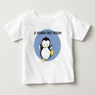Niedlicher Pinguin im Blue Personalisiert Birthday Baby T-shirt
